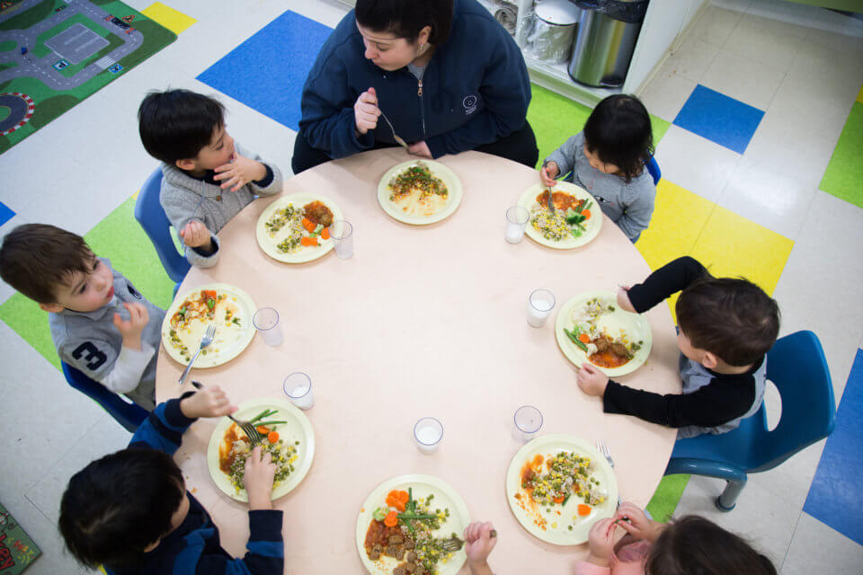healthy meals at montessori preschool