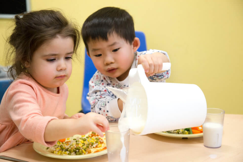 healthy meals at montessori preschool