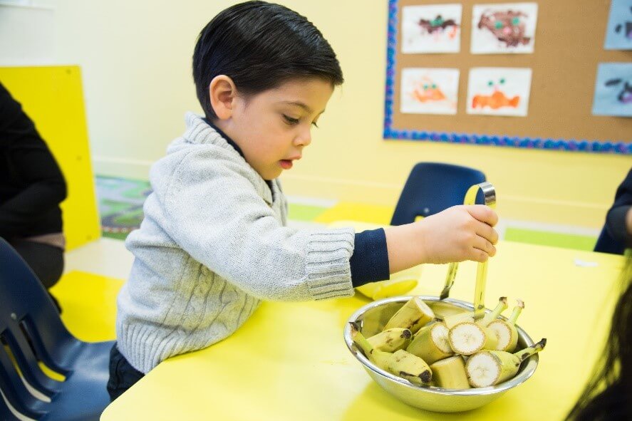 Child eating bananas 